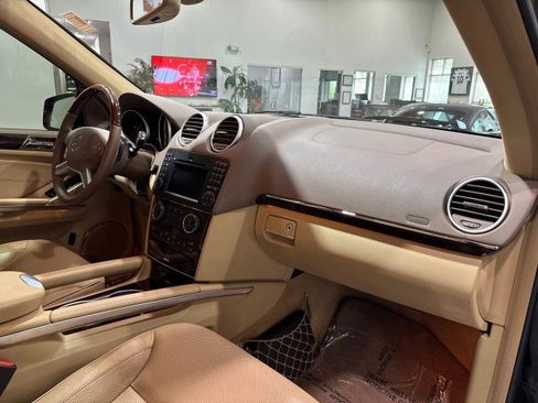 Used 2012 Mercedes-Benz GL 450 4MATIC image 56