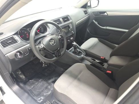 Used 2017 Volkswagen Jetta S image 23