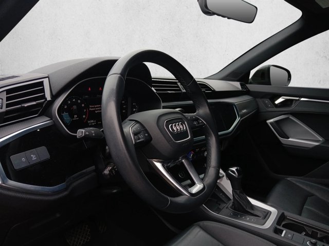 Used 2024 Audi Q3 2.0T Premium Plus w/ Premium Plus Package AWD/4WD image 10