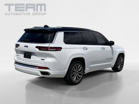 Used 2023 Jeep Grand Cherokee L Summit AWD/4WD image 7