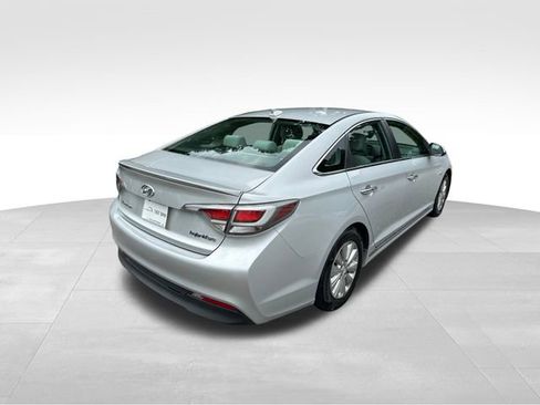 Used 2016 Hyundai Sonata SE image 5