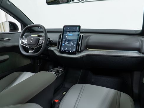 New 2026 Volvo EX30 Cross Country Ultra w/ Protection Package Premier image 15