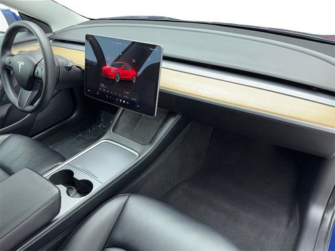 Used 2022 Tesla Model 3 Long Range image 48