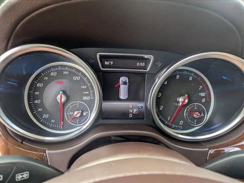 Used 2018 Mercedes-Benz GLS 450 4MATIC w/ Premium Package image 10