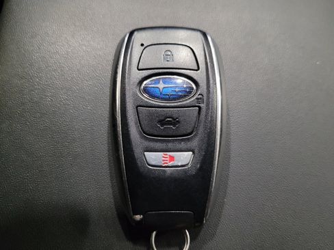 Used 2018 Subaru Outback 2.5i Limited AWD/4WD image 32