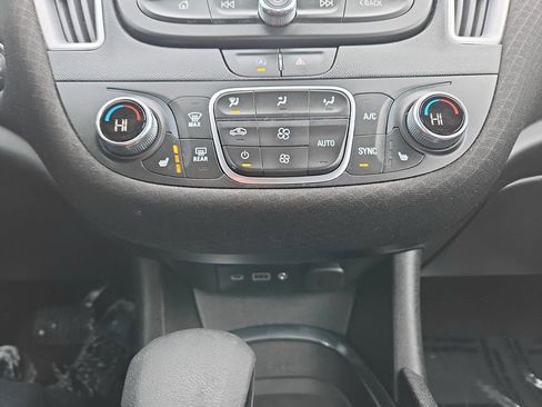 Used 2024 Chevrolet Malibu LT image 26