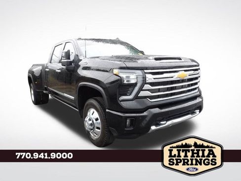Used 2025 Chevrolet Silverado 3500 High Country w/ High Country Premium Package AWD/4WD image 1