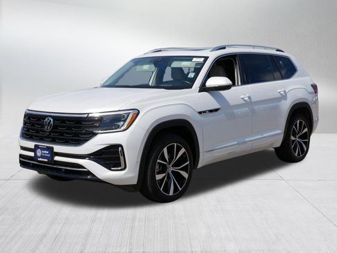 Certified 2025 Volkswagen Atlas SEL Premium R-Line AWD/4WD image 3