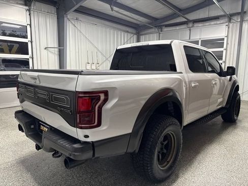Used 2018 Ford F150 Raptor w/ Equipment Group 802A Luxury AWD/4WD image 22