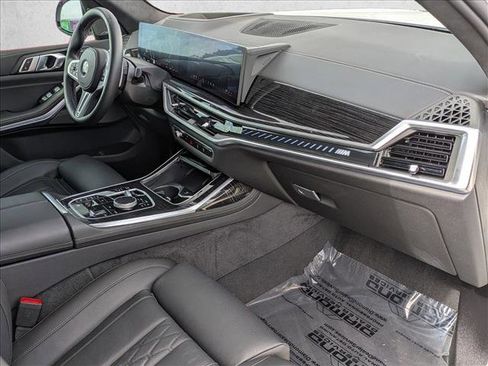Certified 2025 BMW X7 M60i w/ Climate Comfort Package image 25