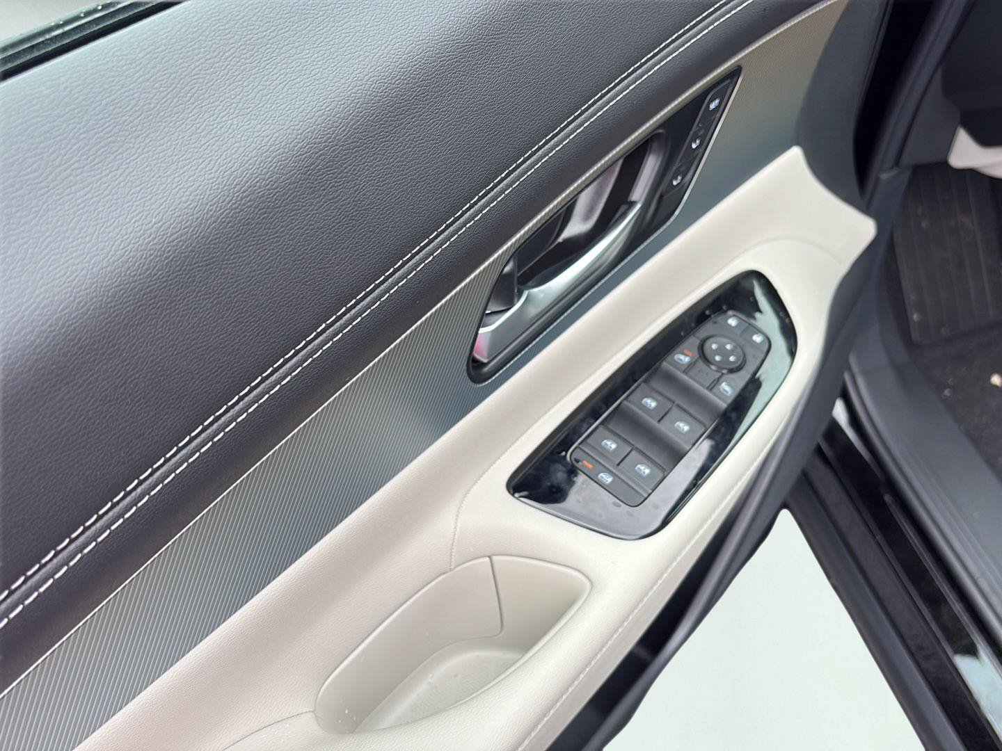 New 2026 Nissan Murano SL w/ Comfort Package AWD/4WD image 13