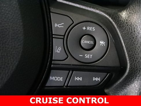 Used 2022 Toyota RAV4 XLE image 14