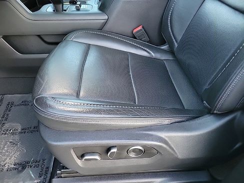 Used 2024 GMC Sierra 1500 Denali w/ Technology Package image 9