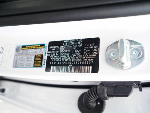 Used 2025 Kia Telluride S FWD image 43