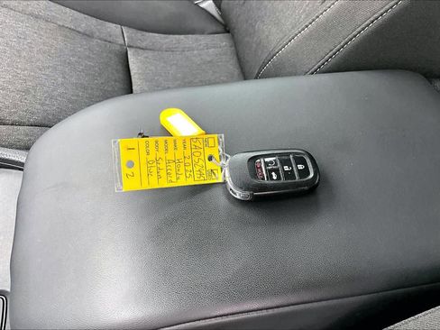 Used 2025 Honda Accord SE image 15