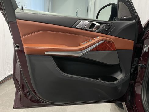 Used 2021 BMW ALPINA XB7 image 12