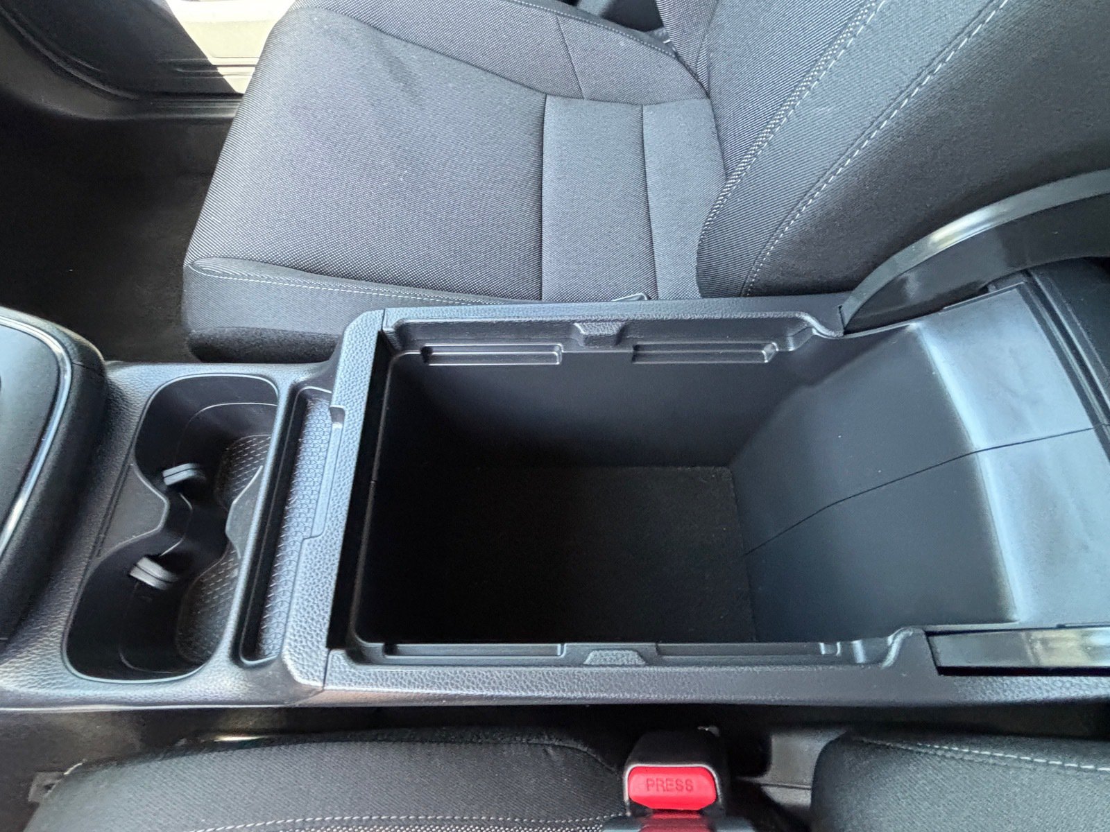 Used 2025 Honda CR-V EX image 18