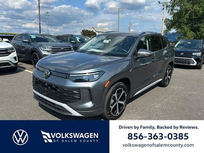 New 2025 Volkswagen Tiguan SE