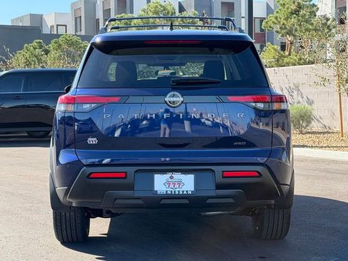 New 2026 Nissan Pathfinder SV image 4