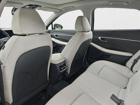 New 2025 Hyundai Sonata Limited image 19