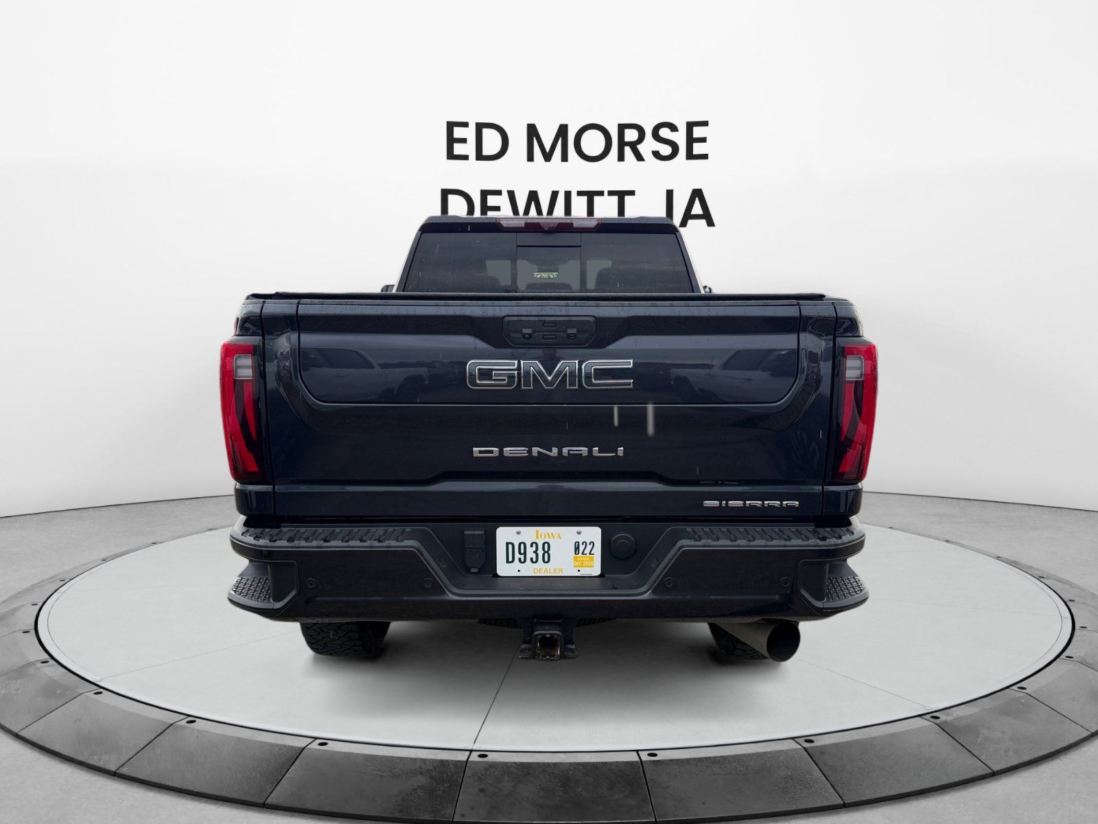 Used 2024 GMC Sierra 2500 Denali Ultimate w/ LPO, GMC Protection Package AWD/4WD image 4