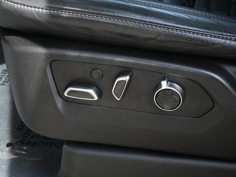 Used 2021 Cadillac Escalade Sport Platinum w/ Heavy-Duty Trailer Package image 29