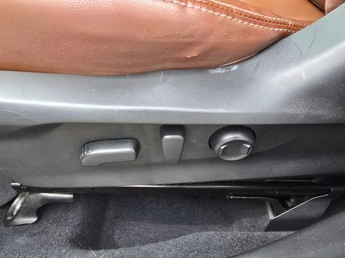 Used 2019 Subaru Forester Touring AWD/4WD image 28