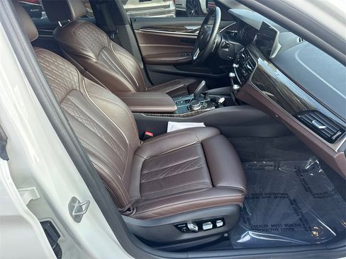 Used 2018 BMW 540i image 13