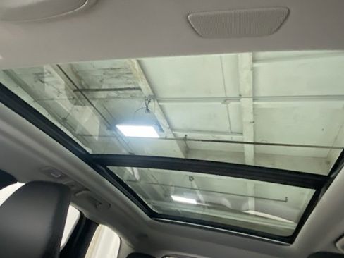 Used 2024 Volvo XC60 T8 Core image 28