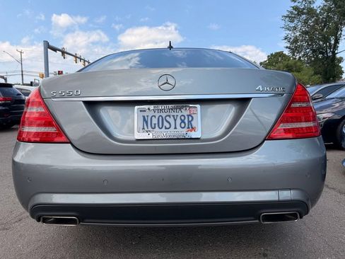Used 2010 Mercedes-Benz S 550 4MATIC image 6