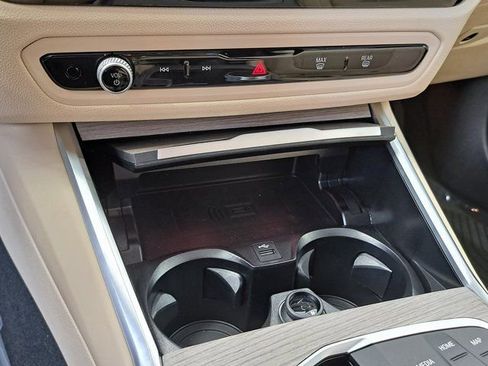 Used 2025 BMW 330i Sedan image 15
