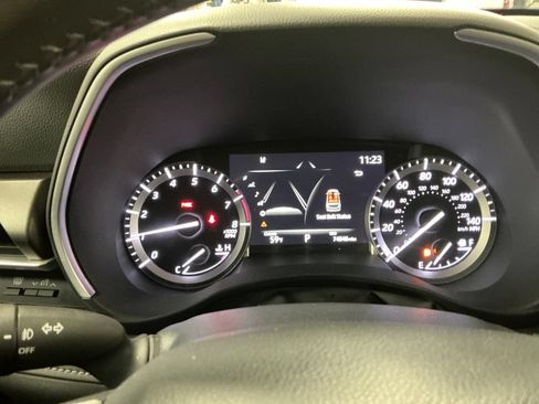 Used 2022 Toyota Highlander XLE AWD/4WD image 20