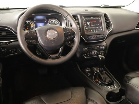 Used 2023 Jeep Cherokee Altitude Lux AWD/4WD image 2