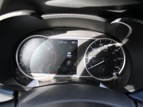 New 2025 Nissan Versa SV image 13