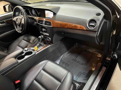 Used 2012 Mercedes-Benz C 250 Sedan image 38