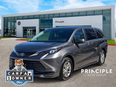 Used 2024 Toyota Sienna LE