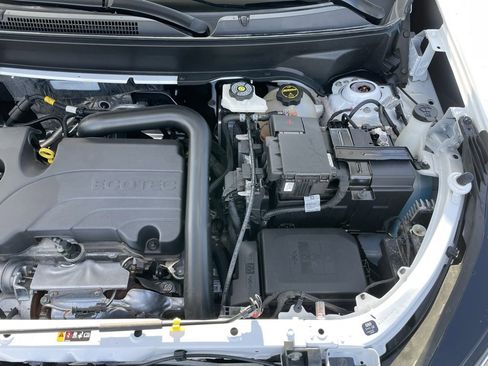 Used 2024 Chevrolet Equinox LT image 40