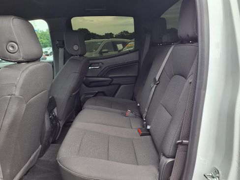 Used 2024 Chevrolet Colorado LT RWD image 18