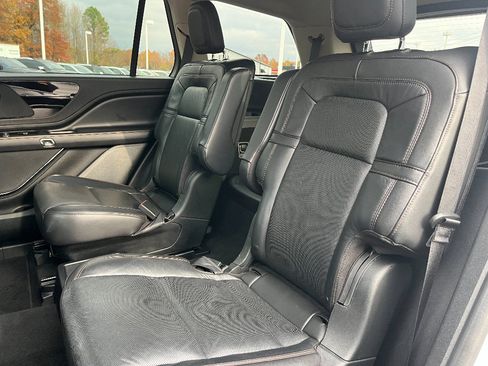 Used 2023 Lincoln Aviator Reserve AWD/4WD image 37