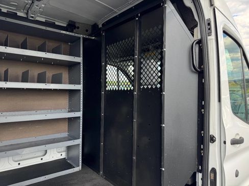 Used 2018 Ford Transit 250 130 Medium Roof image 13
