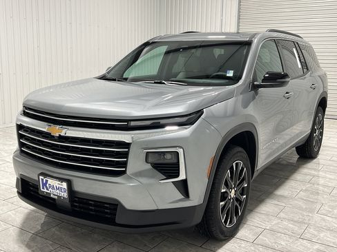 New 2026 Chevrolet Traverse LT w/ Sun and Wheel Package image 1