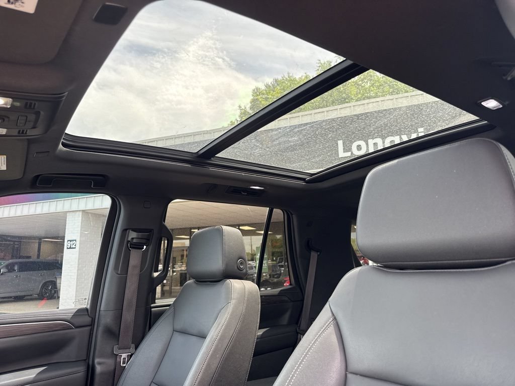 Used 2023 Chevrolet Tahoe Z71 w/ Luxury Package AWD/4WD image 21