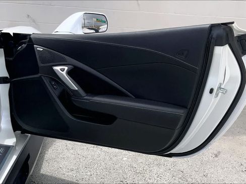 Used 2018 Chevrolet Corvette Z06 w/ Battery Protection Package RWD image 27