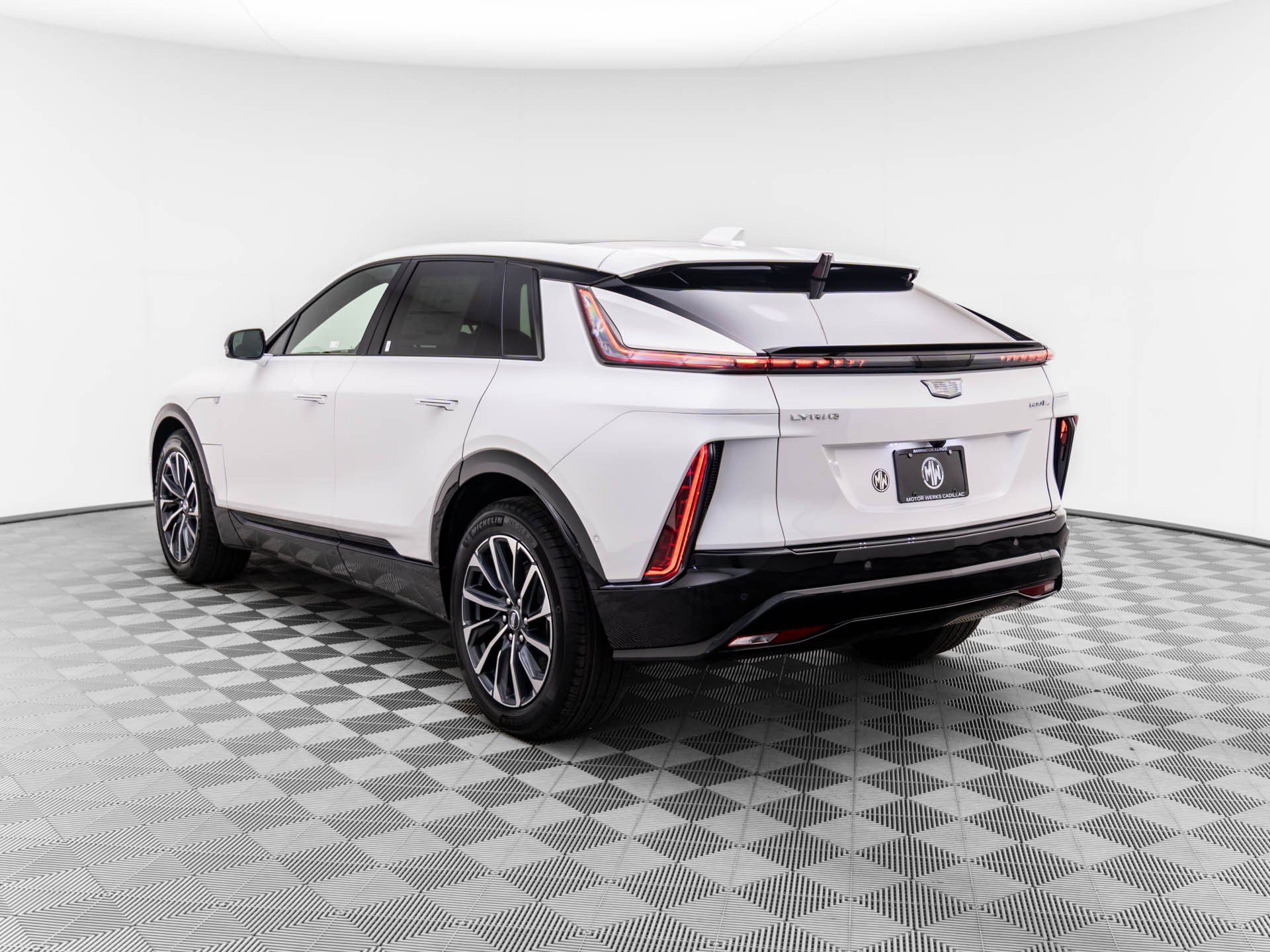 Certified 2025 Cadillac Lyriq Sport AWD/4WD image 6