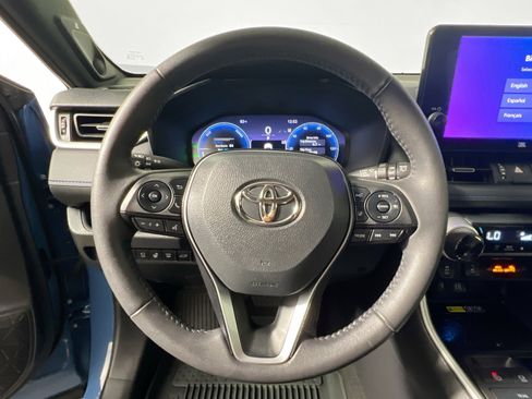 Used 2024 Toyota RAV4 XSE w/ Advanced Technology Package AWD/4WD image 17