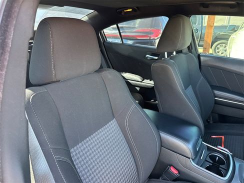 Certified 2023 Dodge Charger SXT image 5