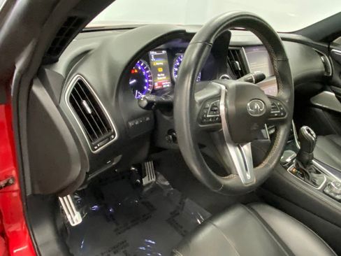 Used 2017 INFINITI Q60 Red Sport 400 image 34