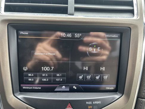 Used 2012 Lincoln MKX FWD w/ Class II Trailer Tow Pkg image 14