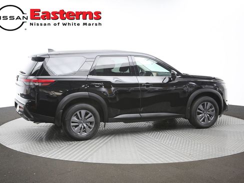 Used 2024 Nissan Pathfinder S AWD/4WD image 42