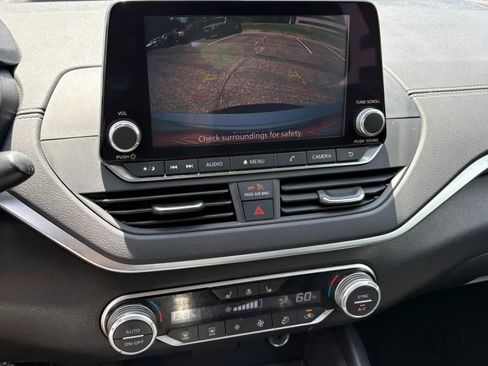 Used 2019 Nissan Altima 2.5 SV AWD/4WD image 19